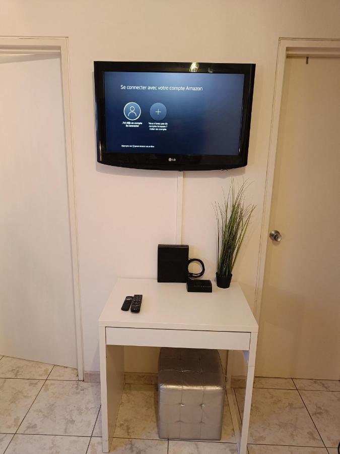 Couturier Lovely Appartement Proche Centre Ville Reims Zewnętrze zdjęcie