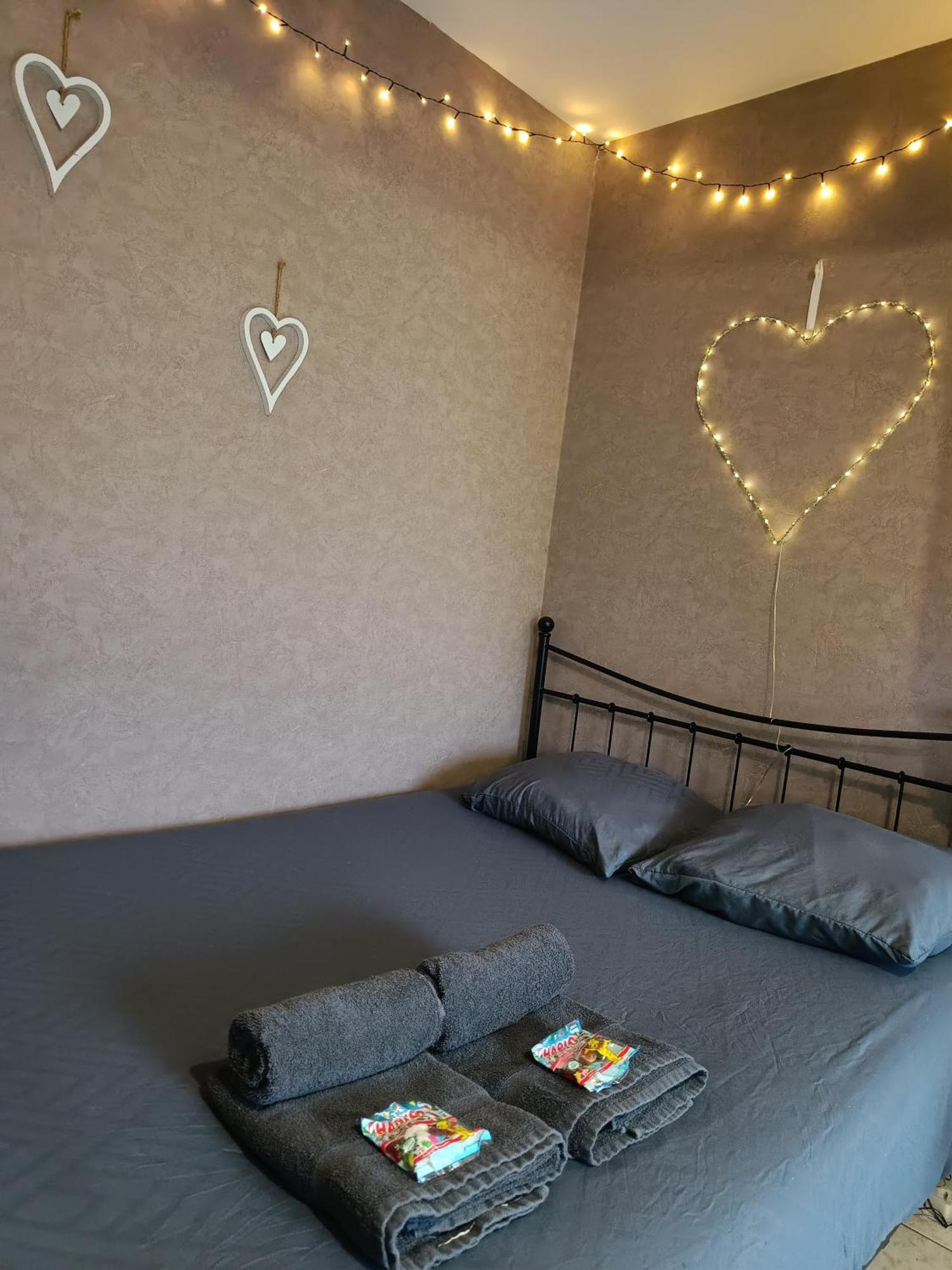 Couturier Lovely Appartement Proche Centre Ville Reims Zewnętrze zdjęcie