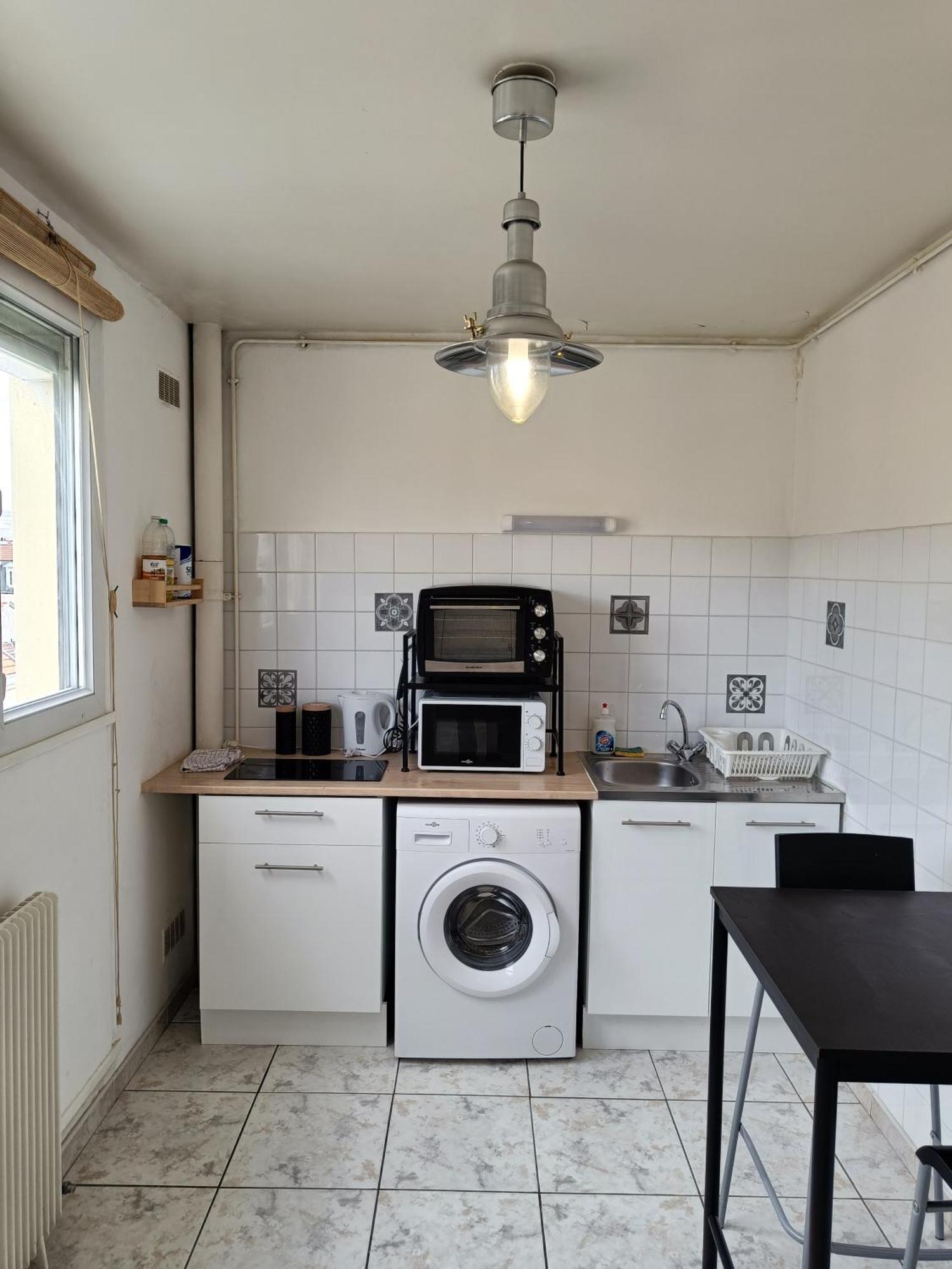 Couturier Lovely Appartement Proche Centre Ville Reims Zewnętrze zdjęcie