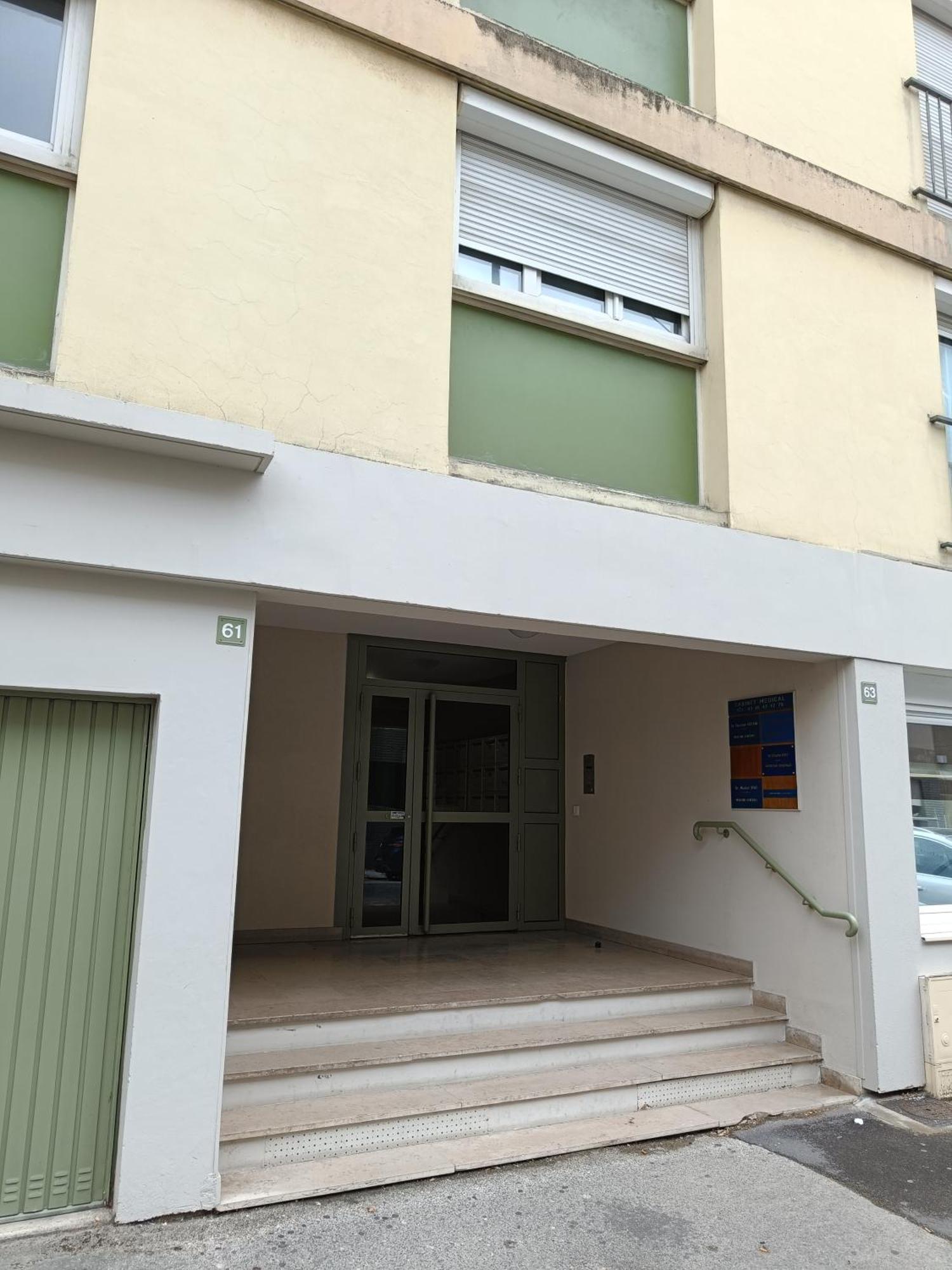 Couturier Lovely Appartement Proche Centre Ville Reims Zewnętrze zdjęcie