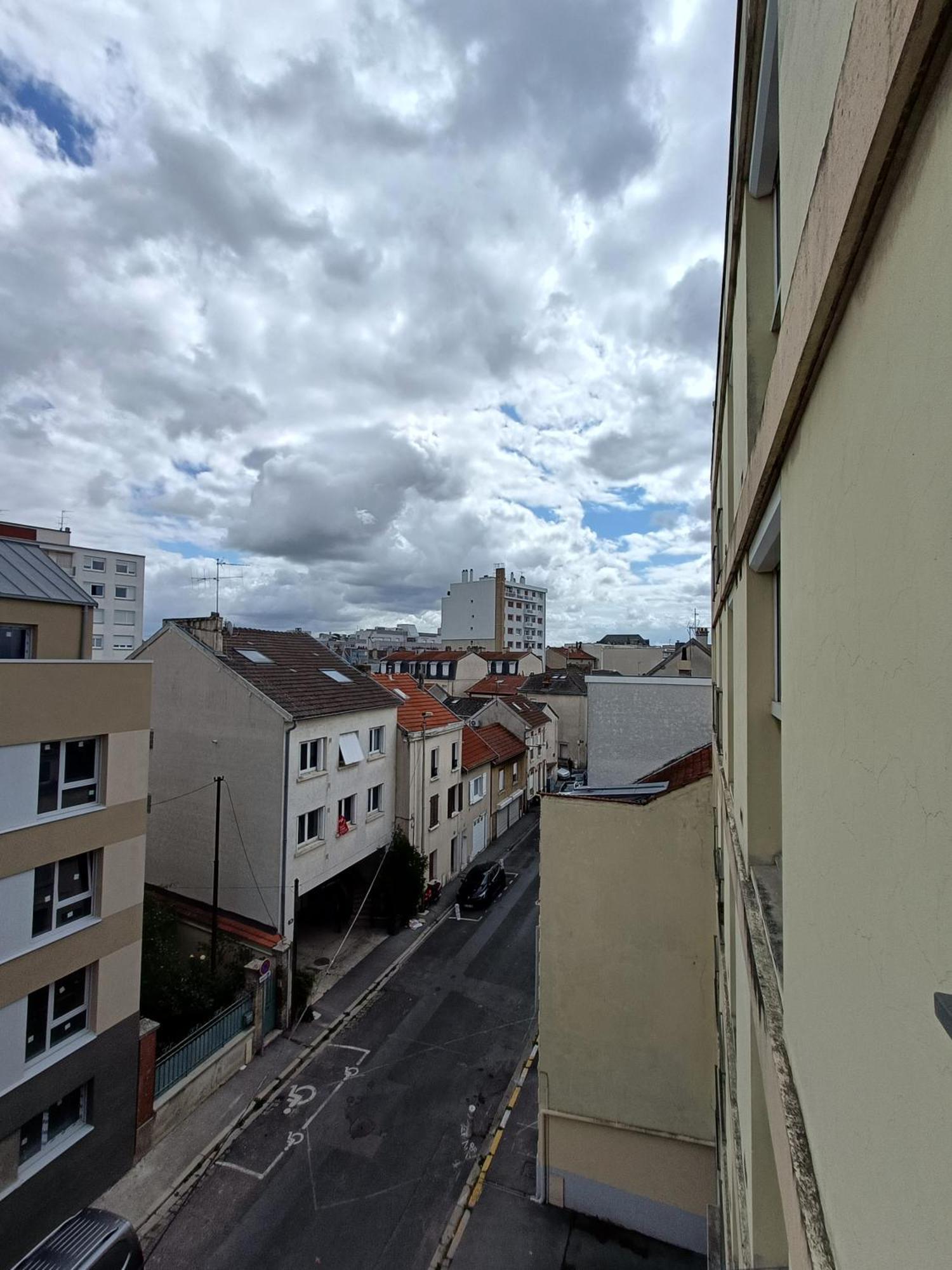 Couturier Lovely Appartement Proche Centre Ville Reims Zewnętrze zdjęcie