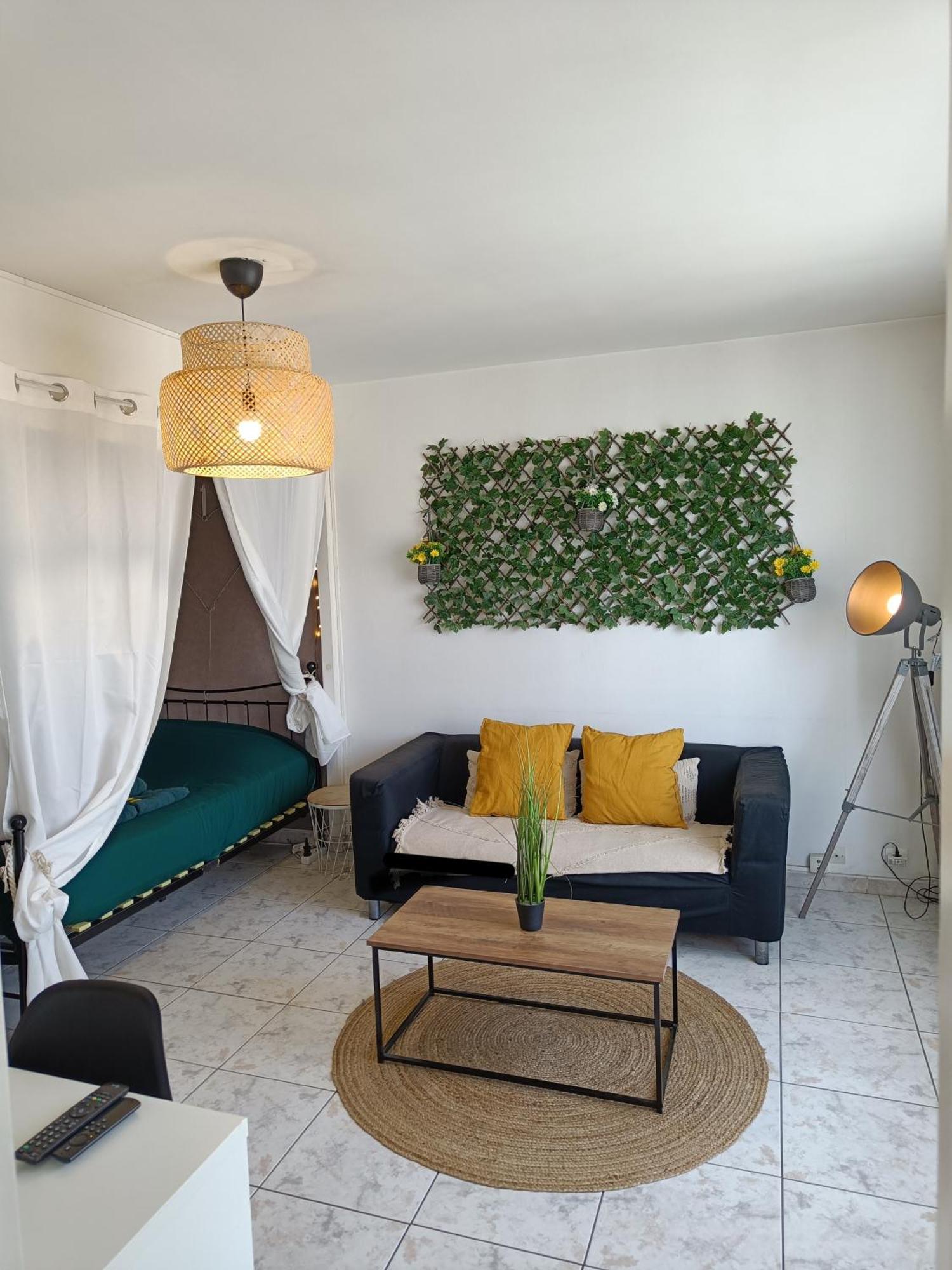 Couturier Lovely Appartement Proche Centre Ville Reims Zewnętrze zdjęcie